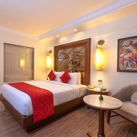 The Saibaba Hotel Csennai Kültér fotó